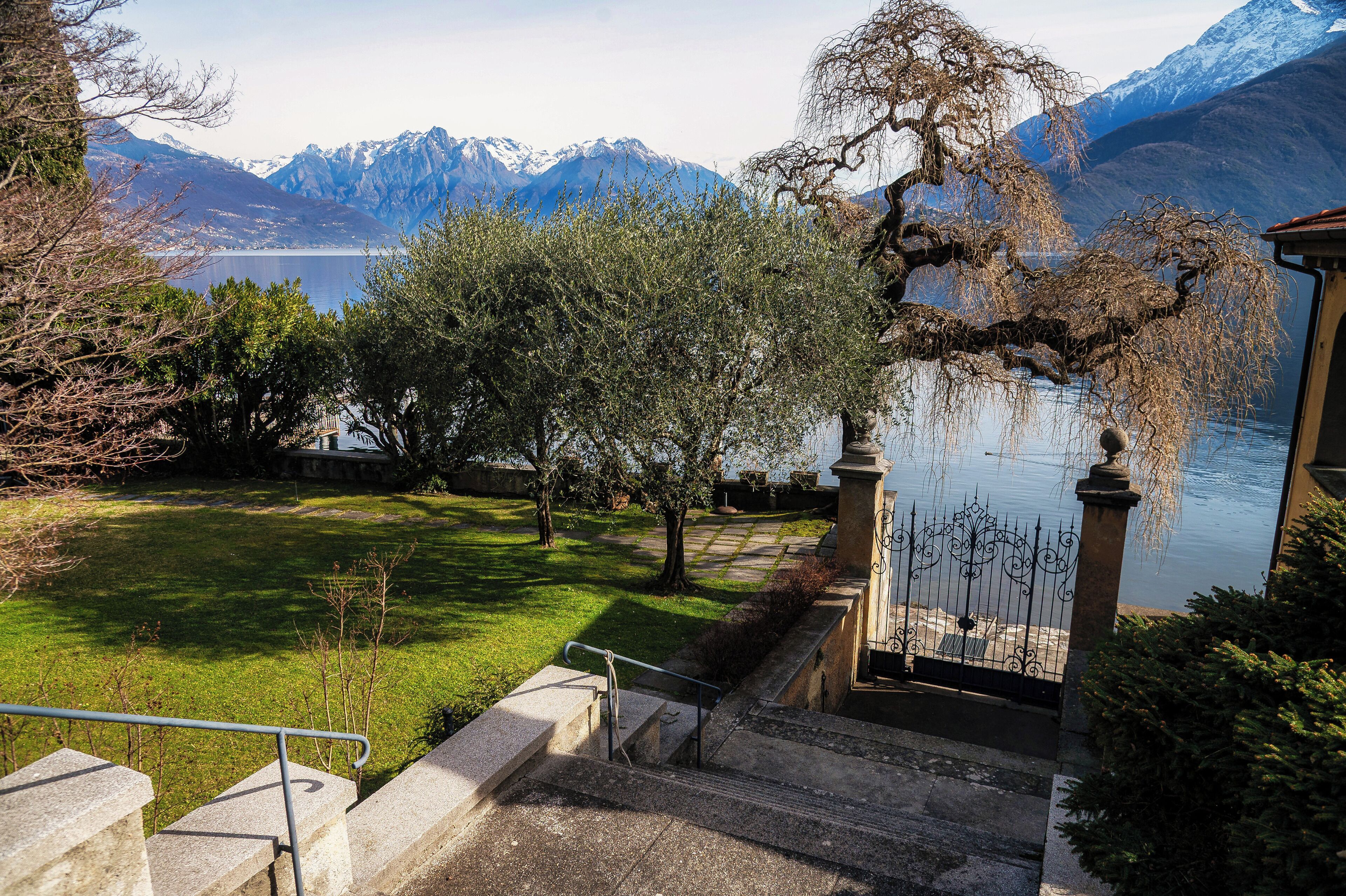 Apartemen, pemandangan danau | 4 kamar tidur, seprai premium, dan selimut bulu angsa