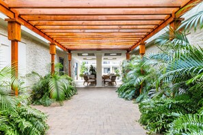 Property entrance - Bocobay Wariruri Condos (Noord)