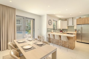 Condo (103) | Quang cảnh từ phòng