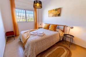 2 bedrooms, Internet, bed sheets