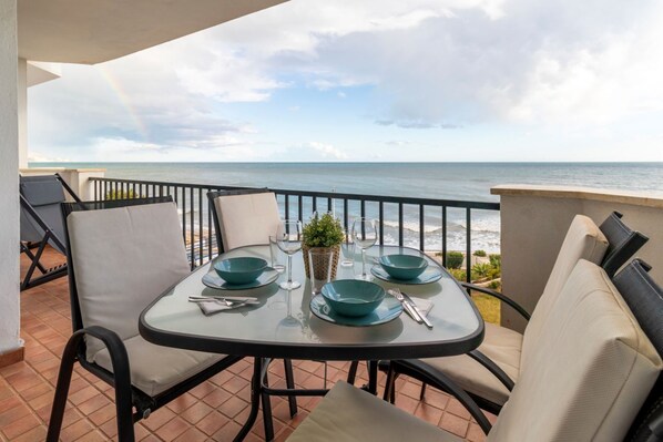 Outdoor dining - Apartment Arce 13 Balcony with Sea View (Nerja)