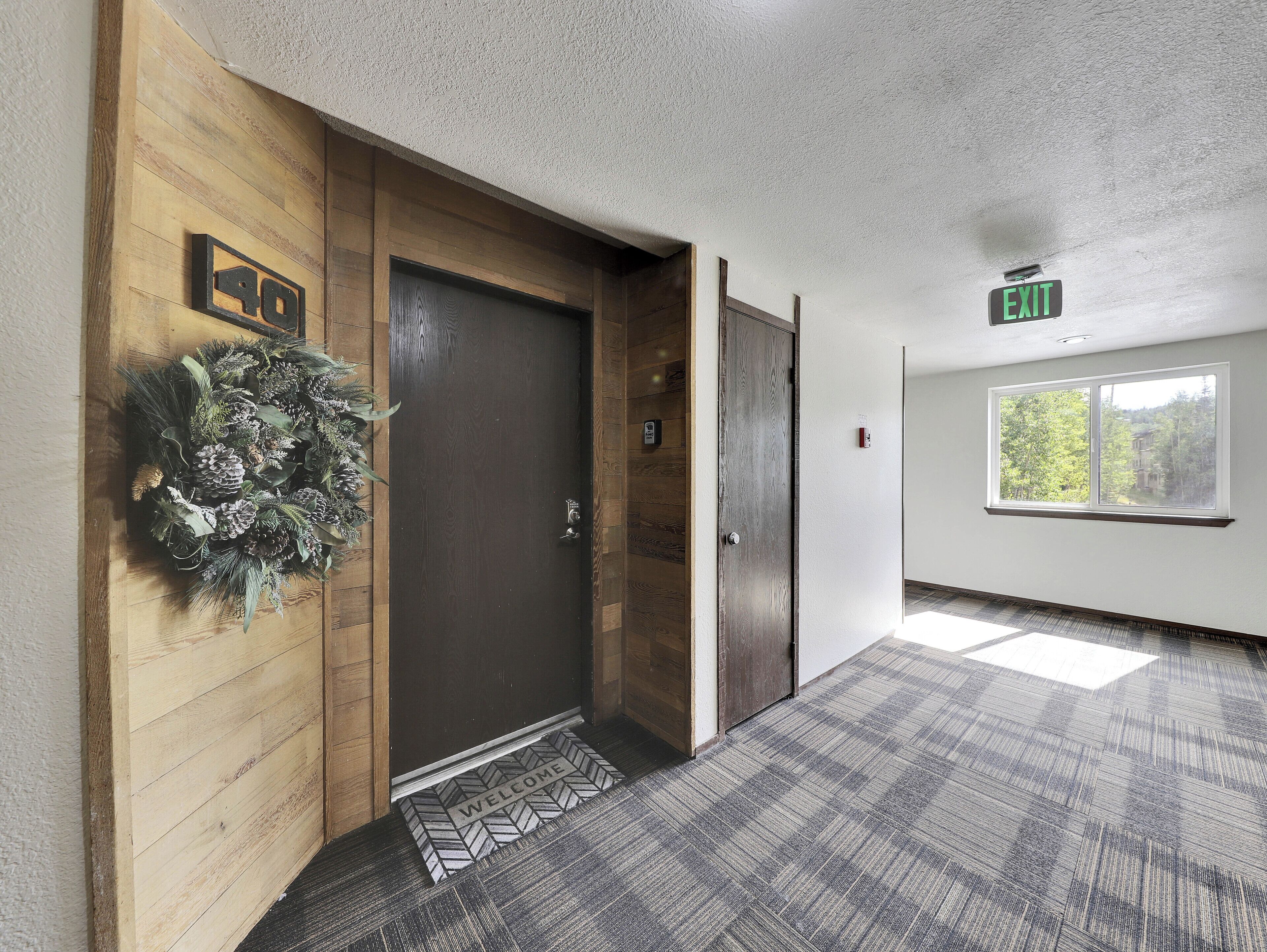 المنشأة من الداخل