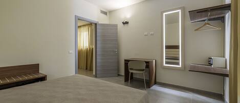 JOLANDA SEA BREEZE LIBECCIO | Sengetøy av topp kvalitet, safe på rommet og skrivebord