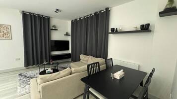 Apartment | Living area | TV