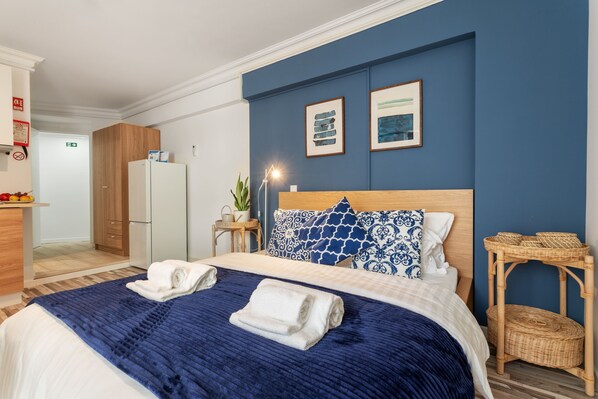 Studio | 1 bedroom, Internet - BnB Homes Bright Apartment 50 m Walk From Beach (Portimão)