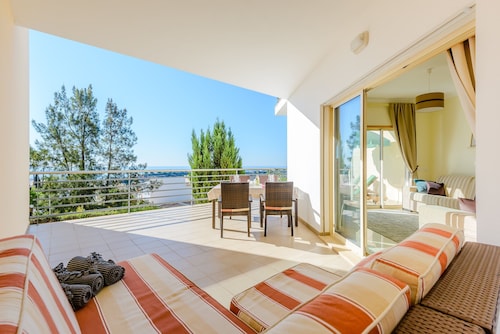 BnB Homes Apartment With Sea View 2 Sunny Terraces