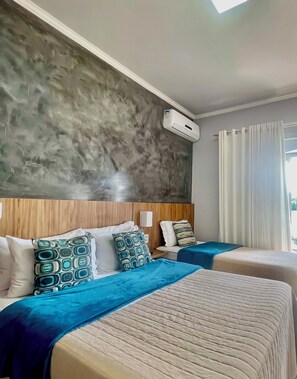 Chambre Triple Supérieure, véranda, vue lac