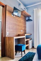 Minibar, wifi gratis y ropa de cama 