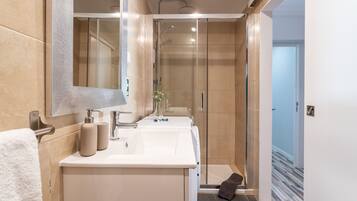 Studio | 1 bedroom, Internet