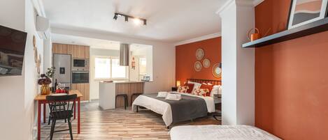 Studio | 1 bedroom, Internet