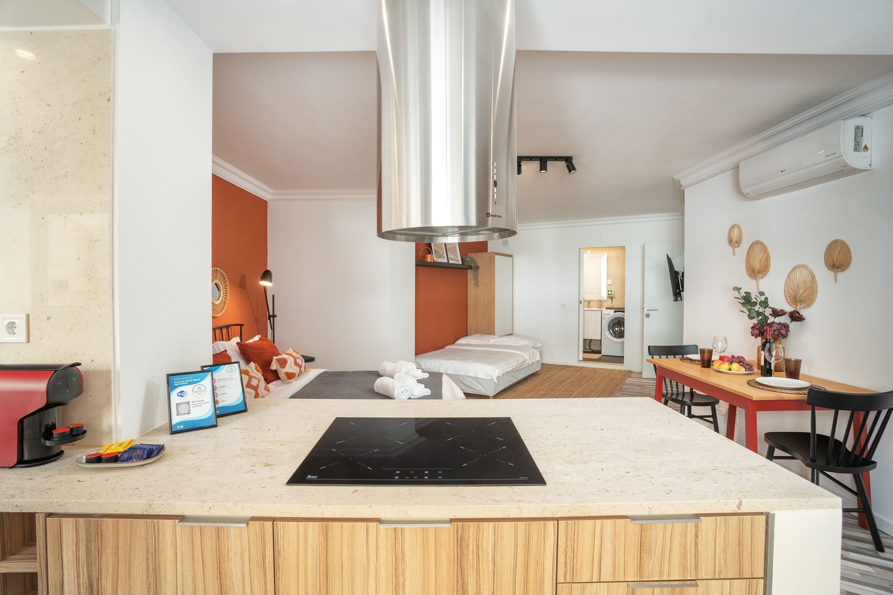 Studio | 1 bedroom, Internet