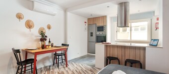 BnB Homes Cozy Apartment Near 50 m Walk From Beach