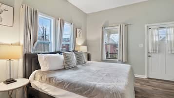 2 bedrooms, iron/ironing board, internet, bed sheets