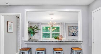 Beautiful heated pool(shared), games, and plenty of space for the entire family!