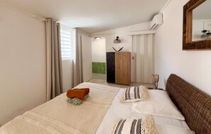 1 chambre, fer et planche à repasser, Wi-Fi gratuit, draps fournis