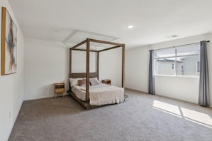 4 habitaciones, tabla de planchar con plancha y wifi gratis