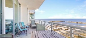 Beautiful Condo with Gulf Views 2 bedroom / 2 bathroom