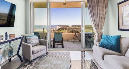 Beautiful Condo with Gulf Views 2 bedroom / 2 bathroom