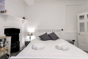 熨斗/熨衣板、免费 WiFi、床单