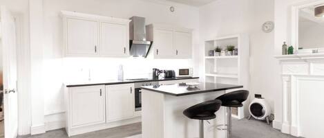 Fridge, microwave, stovetop, electric kettle