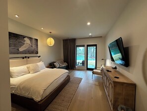 1 bedroom, iron/ironing board, free WiFi, bed sheets - Ibis Cottage Suite 3717-B- part of Eden at Gracefield Event Venue (WALTERBORO)