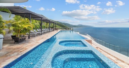Blue Horizon Luxury Condo