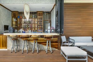 Bar (in der Unterkunft)