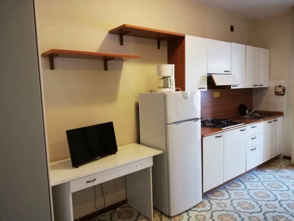 ثلاجة، موقد طهي مسطح