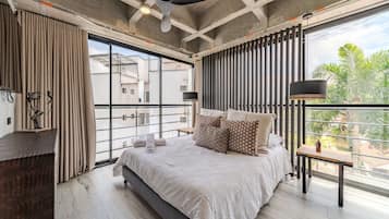 Comfort Apartment | Premium bedding, individually decorated, individually furnished, desk