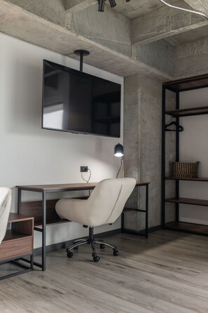 Deluxe Apartment | Interior