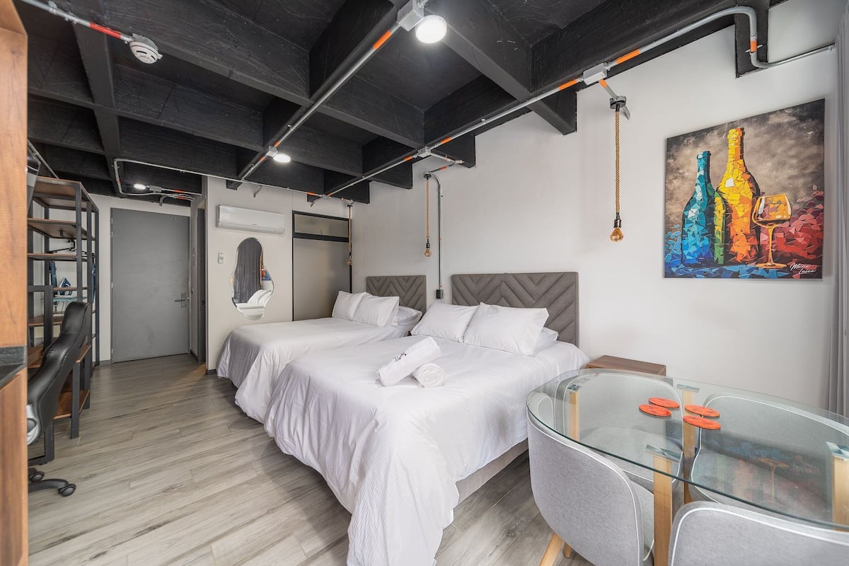 Departamento superior | 1 habitación, ropa de cama de alta calidad y decoración personalizada