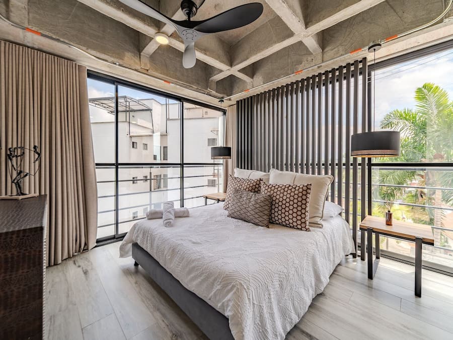 Comfort Apartment | Premium bedding, individually decorated, individually furnished, desk