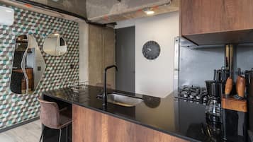 Appartement Confort | Cuisine privée | Réfrigérateur, micro-ondes (sur demande), blender