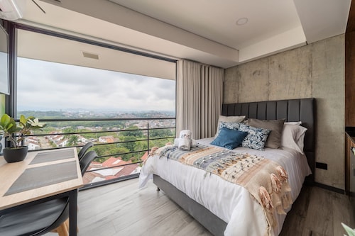 Epic Suites x Ahead