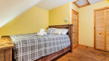 3 chambres, bureau, Wi-Fi gratuit, draps fournis
