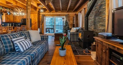 The Rustic - Nature retreat with Private SPA