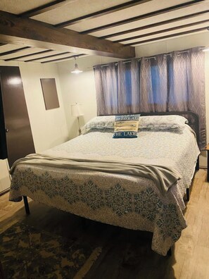 2 bedrooms, iron/ironing board