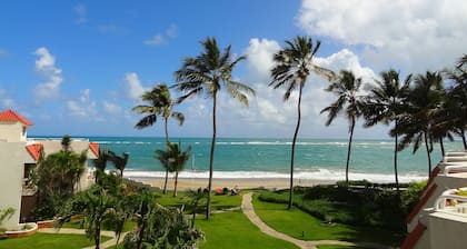 Beach Front 2-bedroom house in fabulous Cabarete