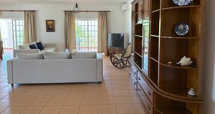 BnB Homes Luxurious Villa With 5 Bedrooms Pool