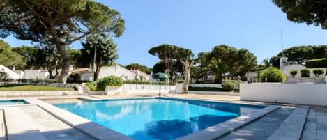 Studio | 1 bedroom, Internet