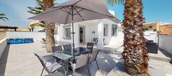 Sucina 3-bed Villa, Sleeps 6 & Pet Friendly