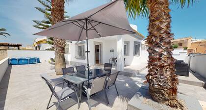 Sucina 3-bed Villa, Sleeps 6 & Pet Friendly