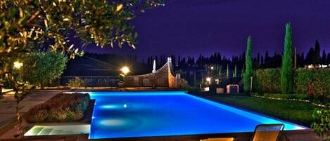 Utomhuspool