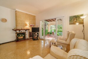 TV - CAN SIMO in Alcudia for 6 at 500m from the beach (Alcúdia)