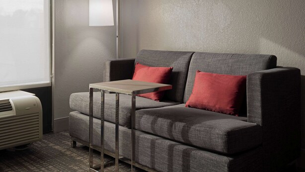 Room - Best Western Plus Clinton/Jackson (Clinton)