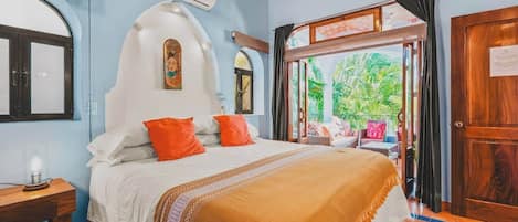 1 habitación, tabla de planchar con plancha, wifi gratis y ropa de cama