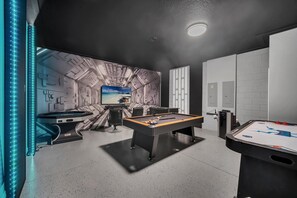 Spielezimmer