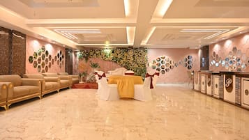Quầy tiếp tân