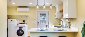Modern Studio Near Lake Lowell: 6 Mi to Boat Ramp