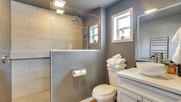 Hair dryer, towels